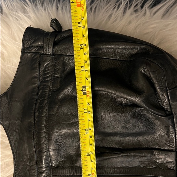 RUDSAK Black Leather Shoulder Bag - Picture 9 of 11